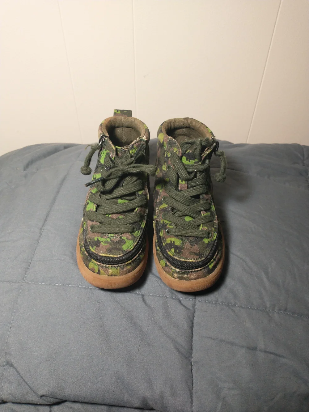 Billy High-Top Toddler Sneaker - Size 10M - Camouflage Print w/ Side Zip Closure